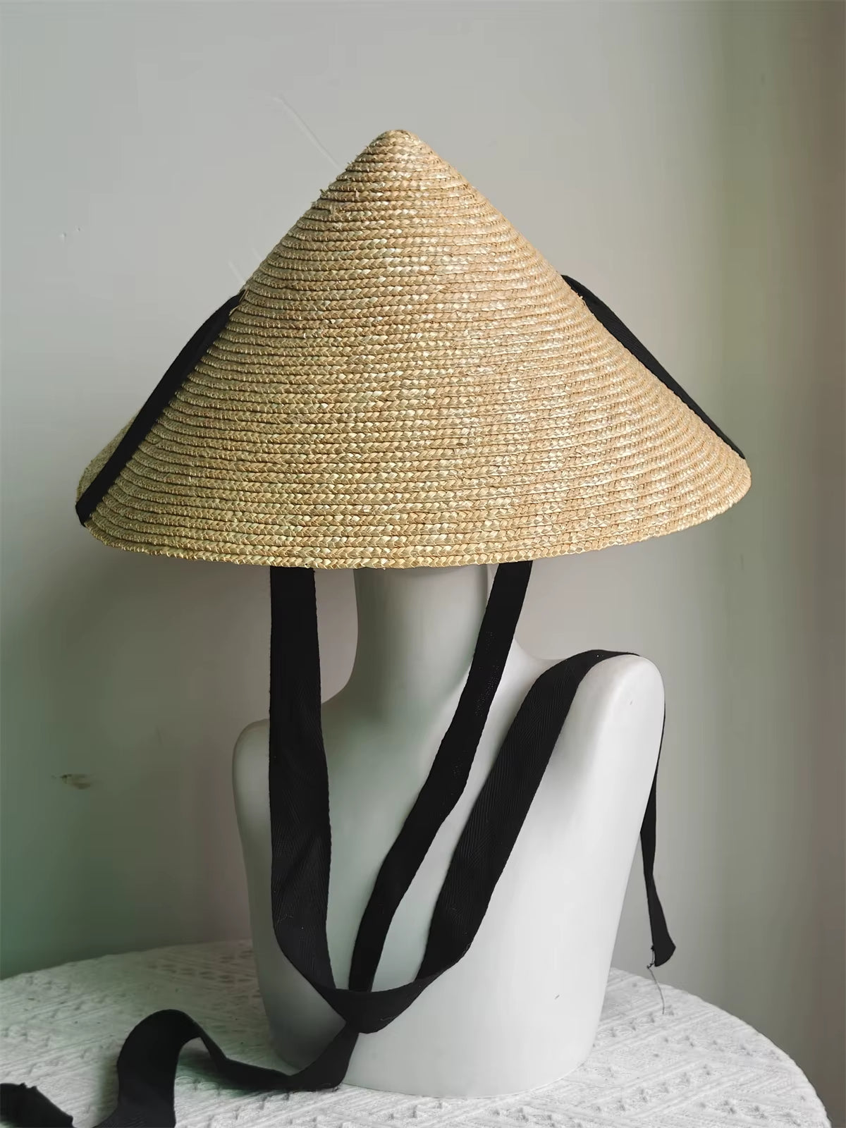 Asian Conical Hat Wide Brim Sun Hat Women'S Straw Hat Beach Hat Fashion Catwalk Bamboo Rain Hat Chapeau Femme 2025