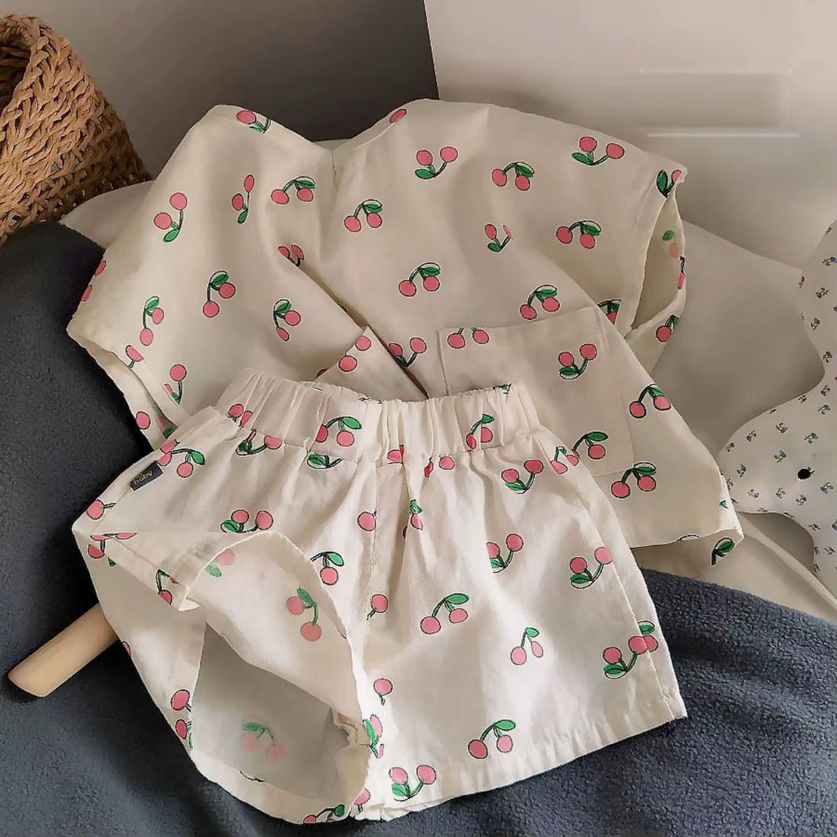 Summer Toddler Kids Girl'S Clothes Baby Outfits Sets Cherry T-Shirt+Shorts Suits for Children Girls' Clothing Baby Sets Coats