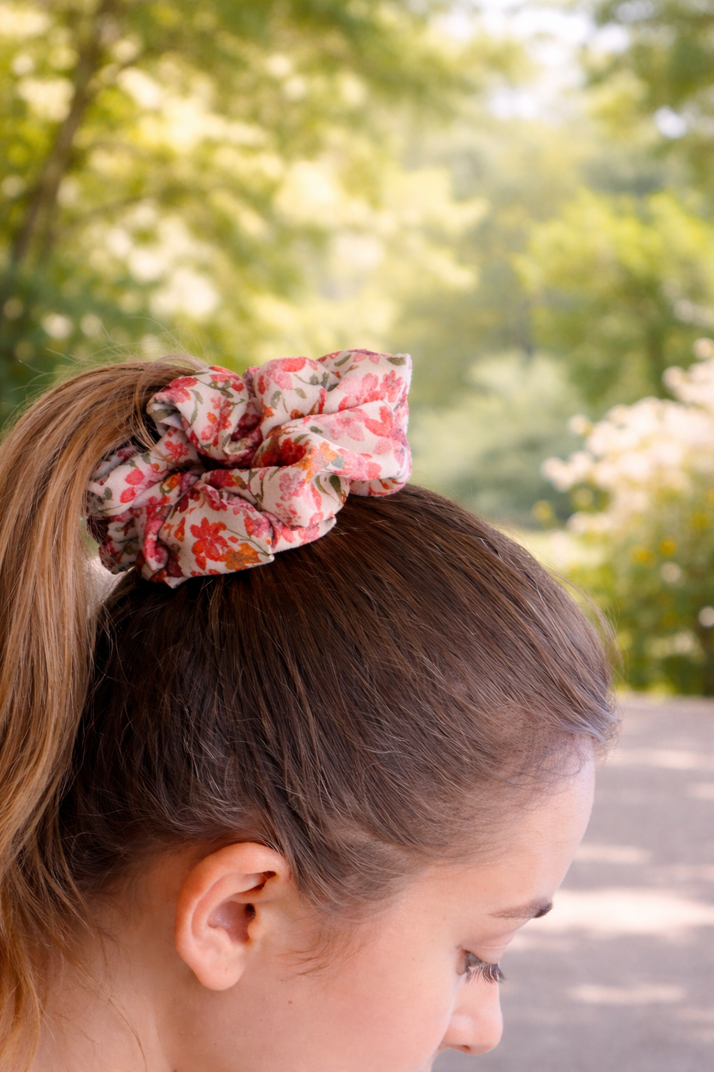 Take It Easy - Oversized Floral Satin Scrunchie (XXL)